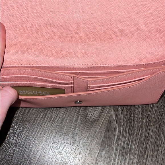 NWT Michael Kors Juliana Large Envelope Wallet - Picture 8 of 11